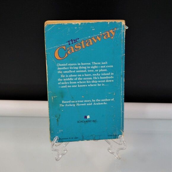 The Castaway by Arthur J. Roth Vintage 1983 Scholastic Paperback Juvenile - Picture 2 of 5